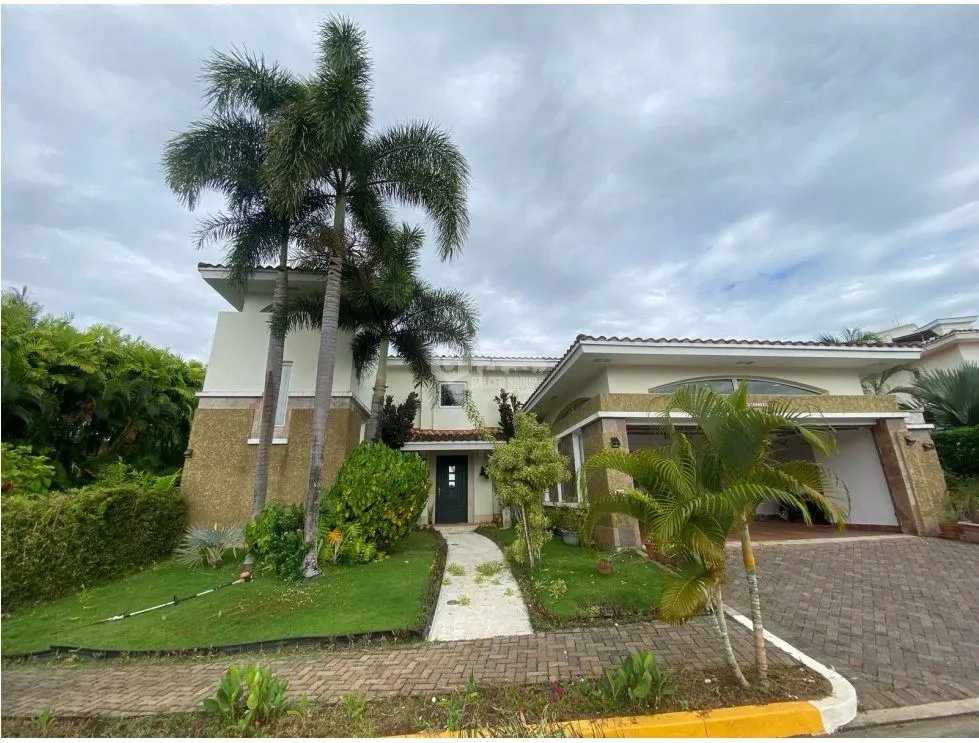 COCOLÍ / TUCAN COUNTRY CLUB / 842M / PISCINA / 2 NIVELES