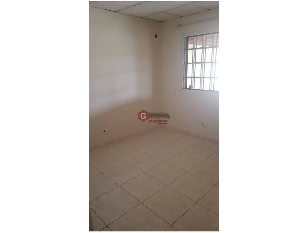 ARRAIJAN / VILLAS EL CARRIZAL / 3 HABITACIONES / 250m2 / VACIO