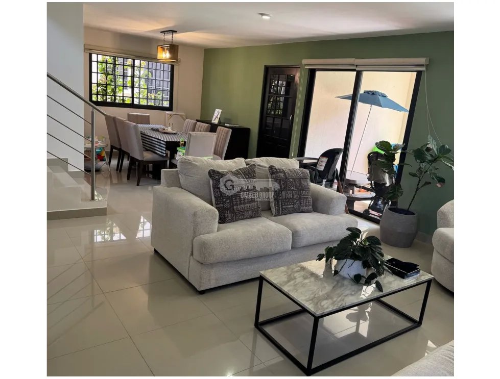 SE VENDE CASA EN COSTA VERDE PH SUNSET HILL CON TERRAZA Y PATIO
