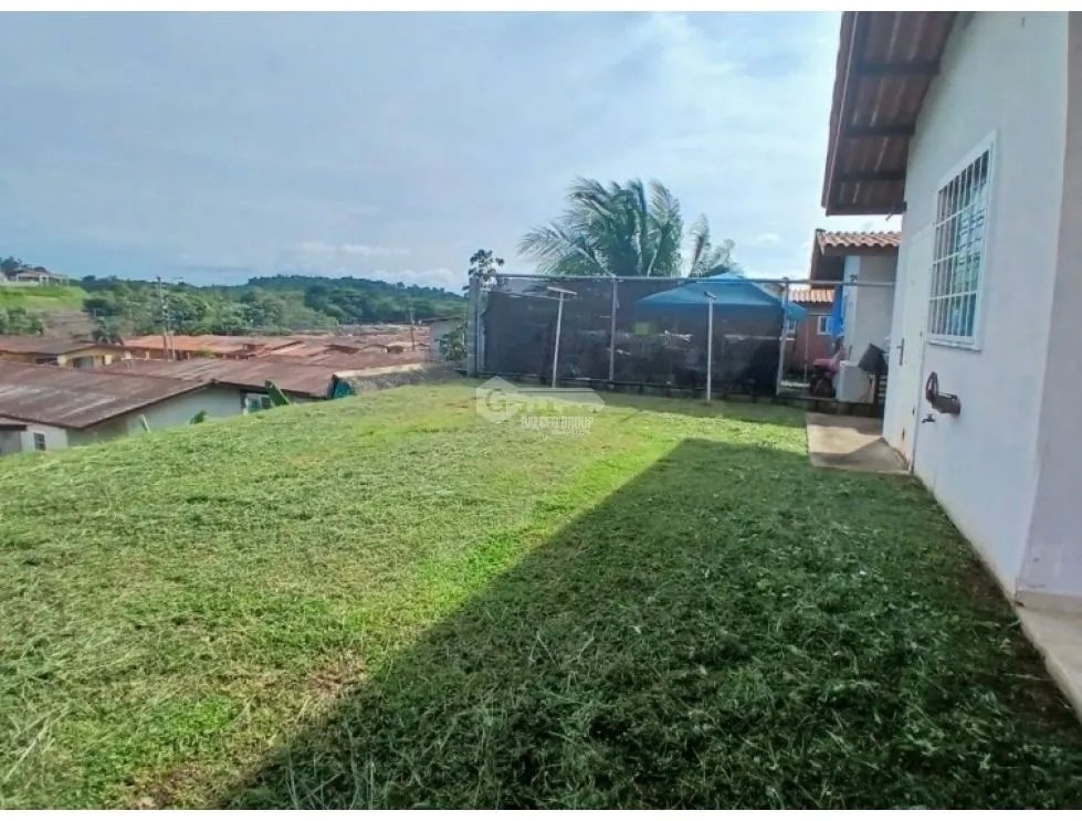 ARRAIJAN / BRISAS DEL GOLF / 299M / 3 HABITACION / 2 PARKING / PATIO