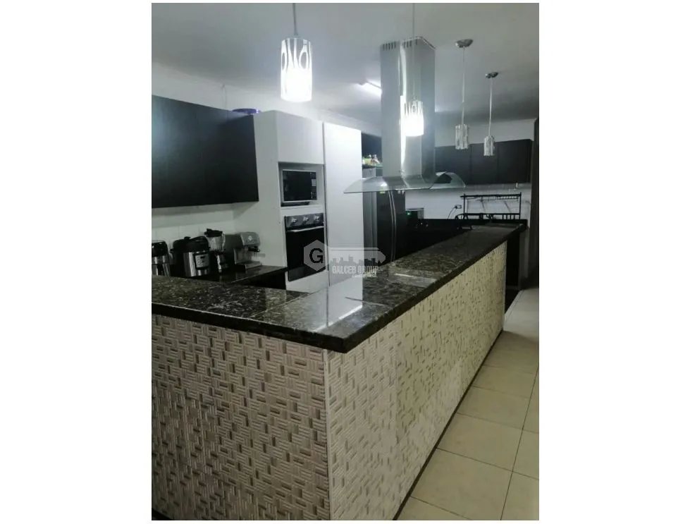 CHORRERA / VILLAS DE MONTELIMAR / 3 HABITACIONES / 225m2 / TERRAZA / Y