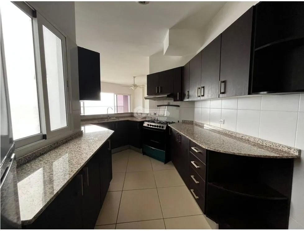 Single Family House for sale in Farallon