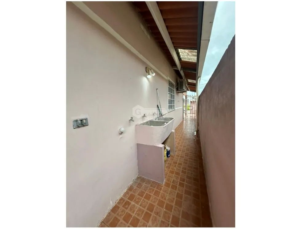 ARRAIJAN / URB. EL EDEN / 180M / 3 HABITACION / 1 PARKING / PATIO