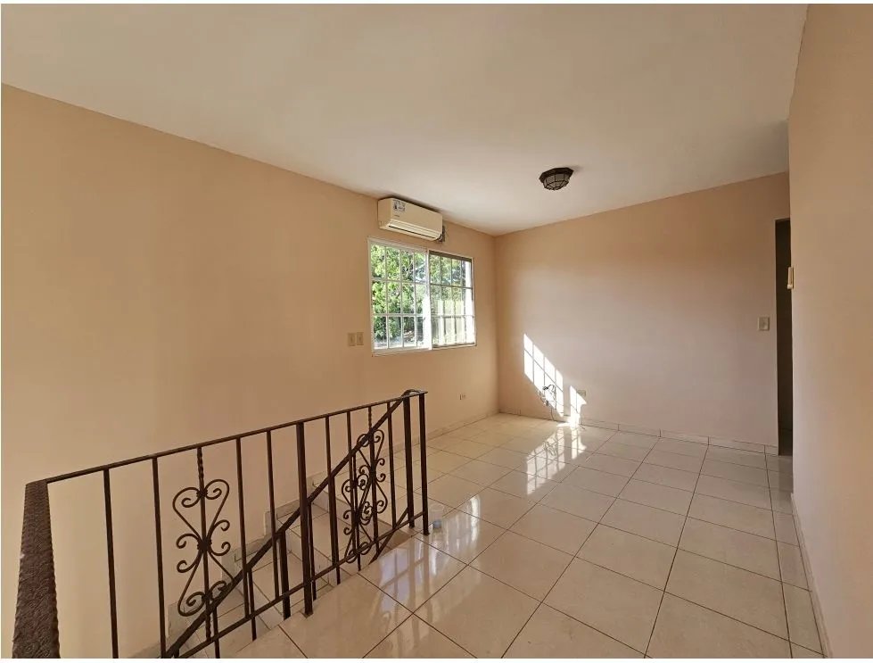 Alquiler de casa en Villas del Golf, Chitré