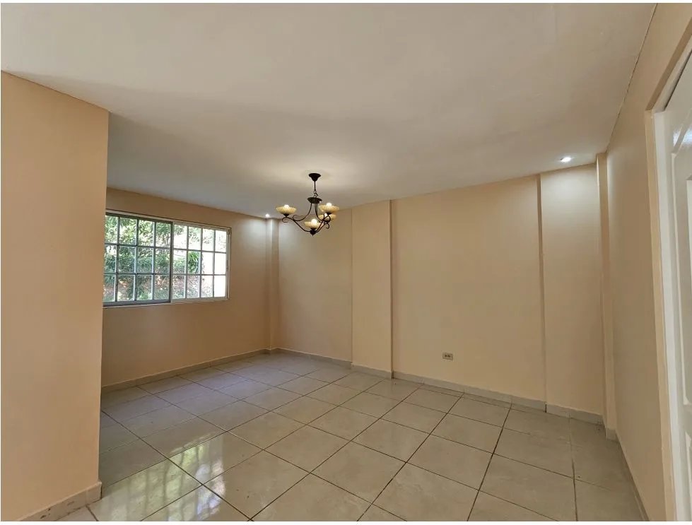 Alquiler de casa en Villas del Golf, Chitré