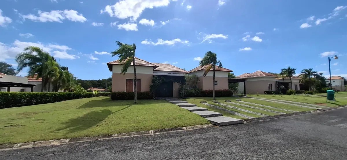 House for Sale in Villas de Decameron, Farallón, Coclé