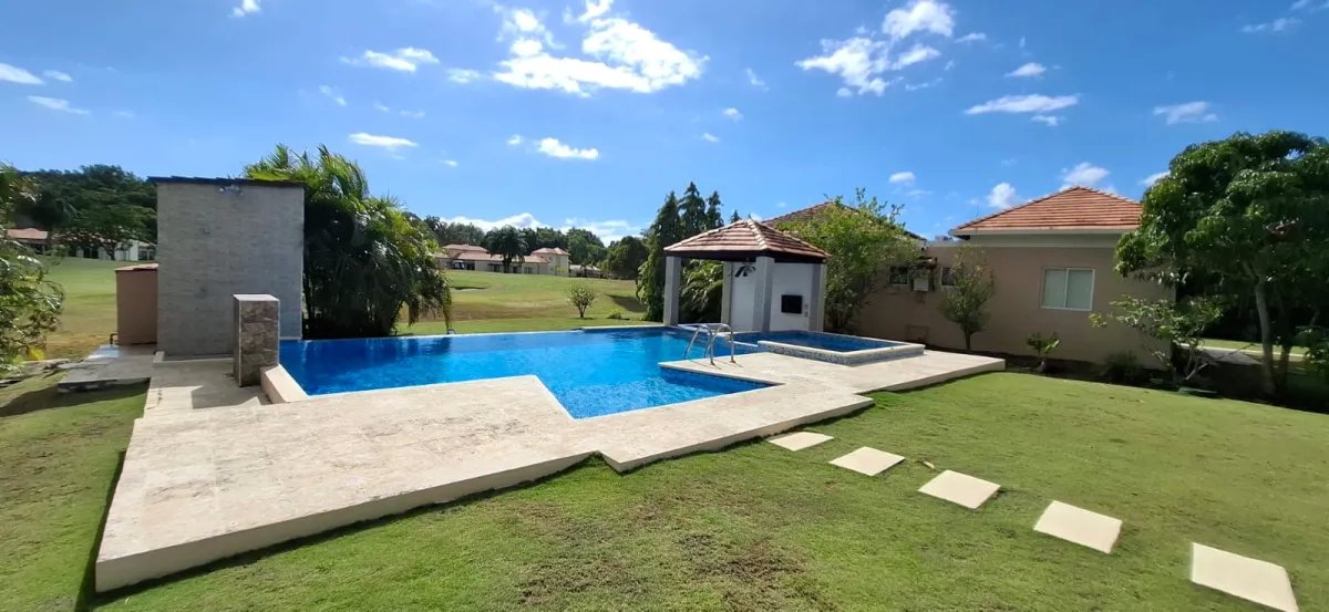 House for Sale in Villas de Decameron, Farallón, Coclé