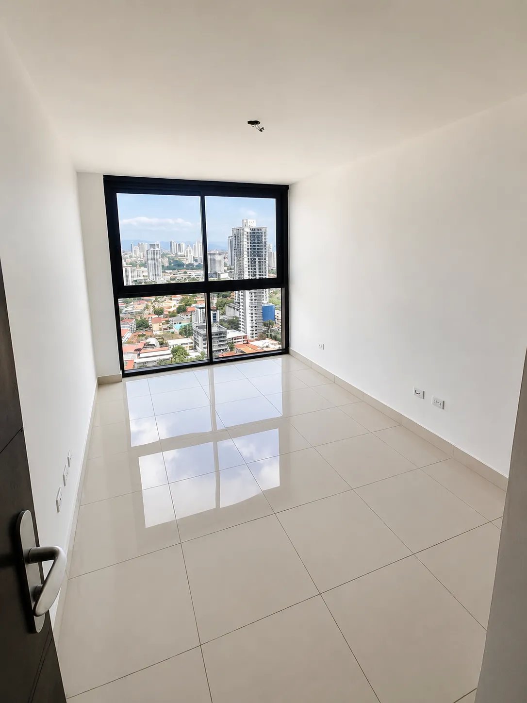 El Cangrejo, Bella Vista, Panama City  Spacious 3-Bedroom Apartment w...