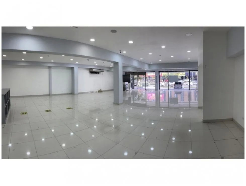 Commercial Space for Rent on Vía España