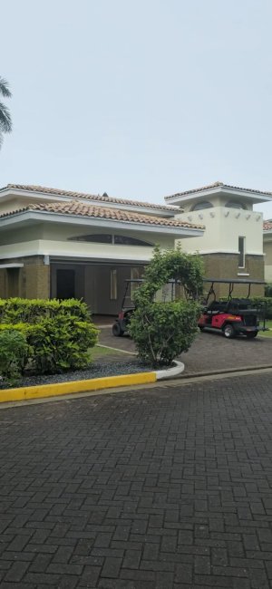 Casa en Venta  Villa Eagle