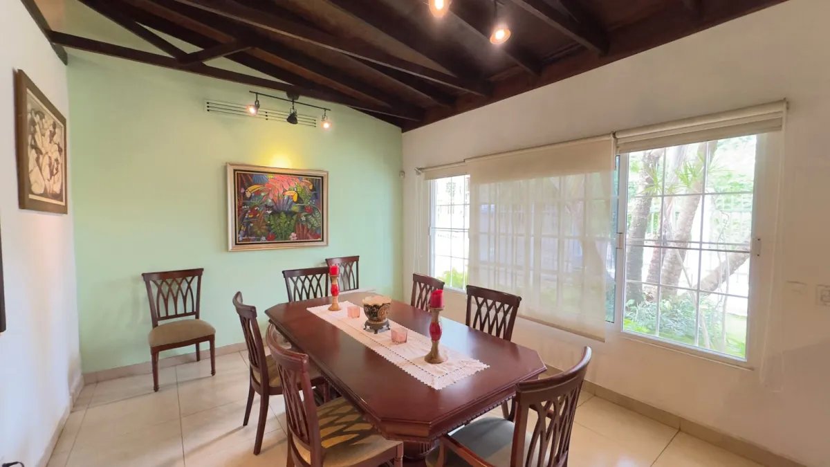 House for Sale in Llanos de Curundú, Ancón