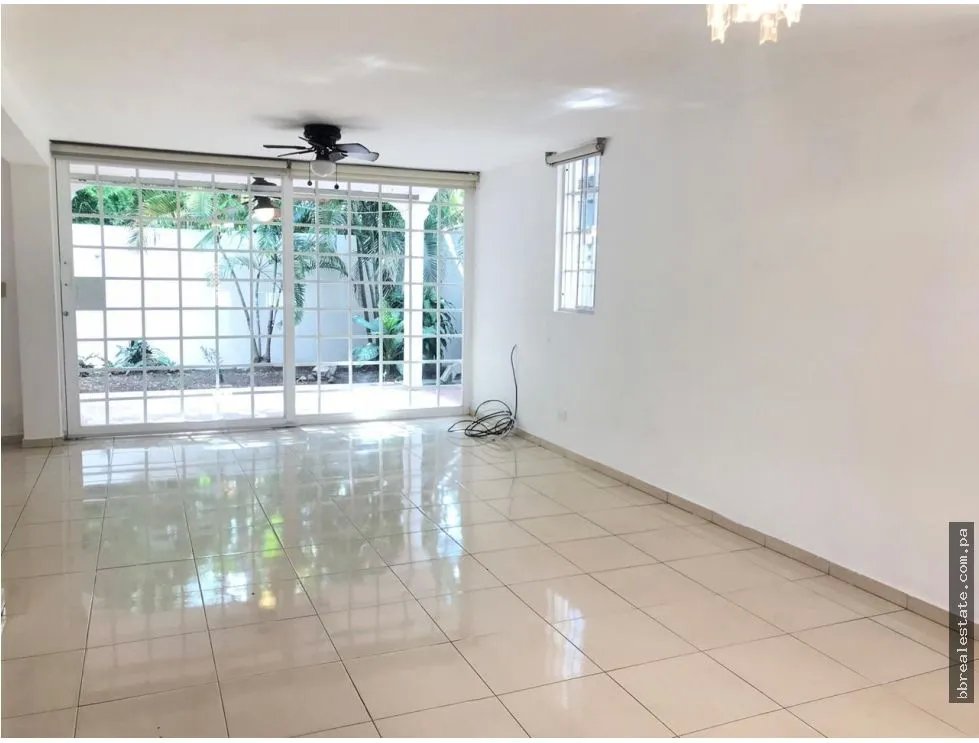 ALQUILER CASA EN HATO PINTADO 200 mts2