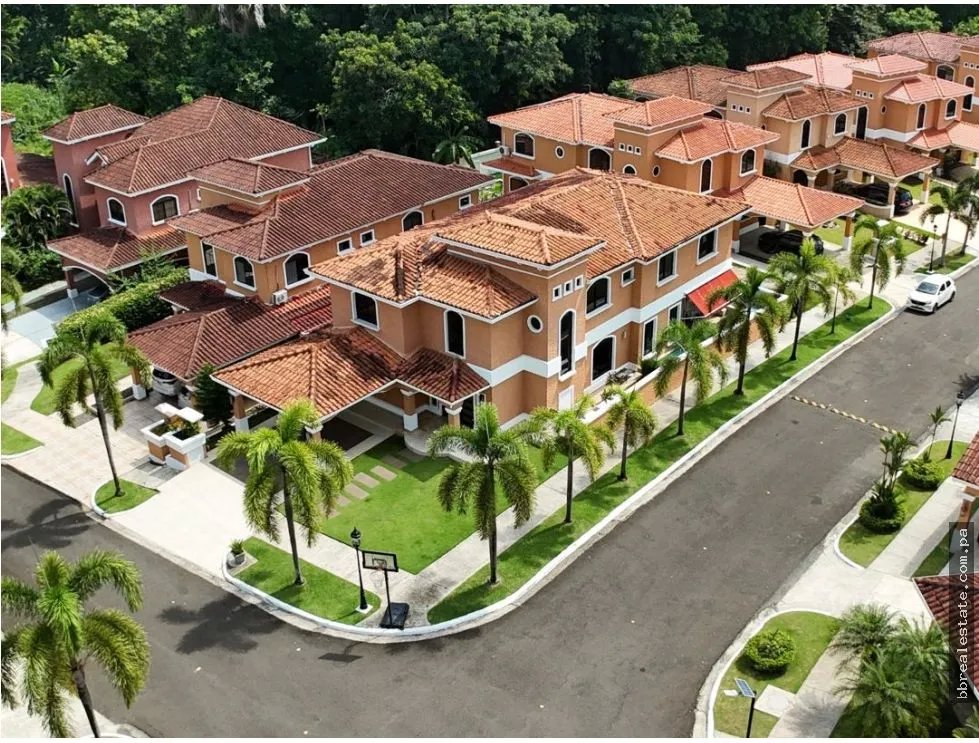 Alquiler de casa en Clayton Village, Clayton