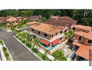 Single Family House for sale in Albrook