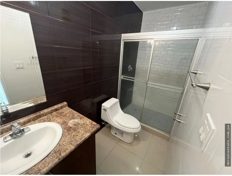 Alquilo Apartamento Amoblado en PH Hill Tower, Dos Mares