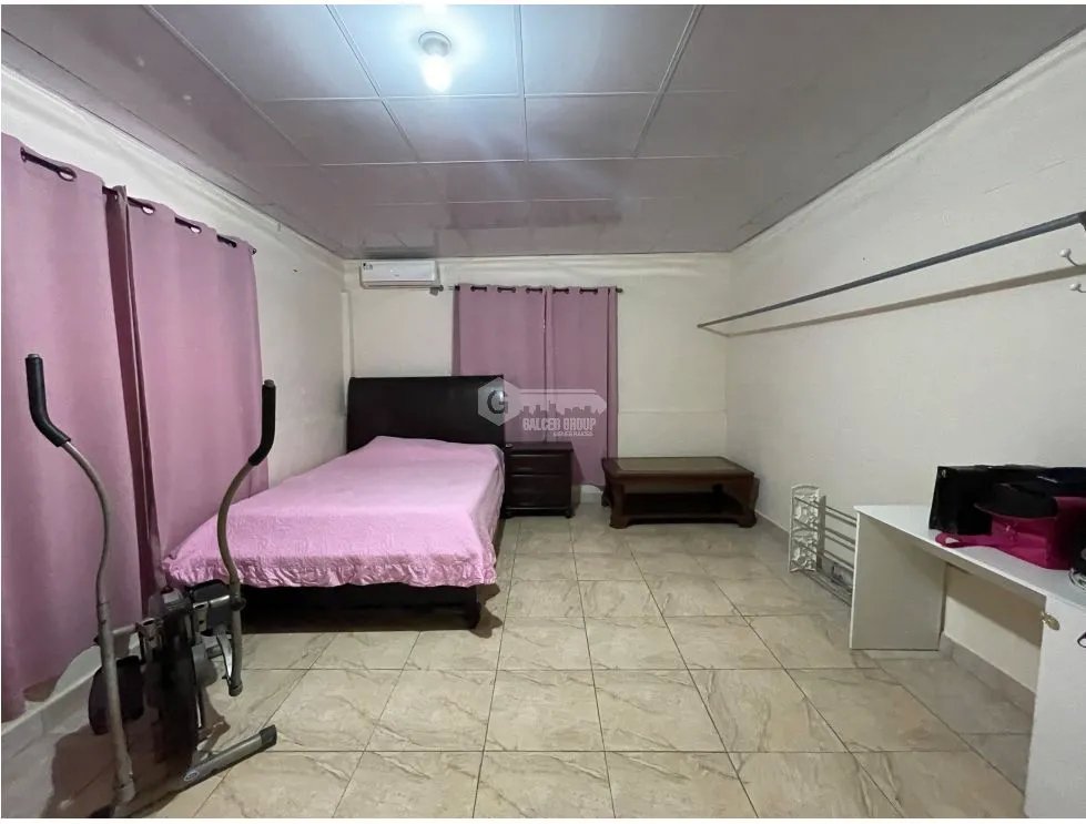 SE VENDE CASA EN COLON BUENA VISTA 800M 4 HABITACIONES Y TERRAZA