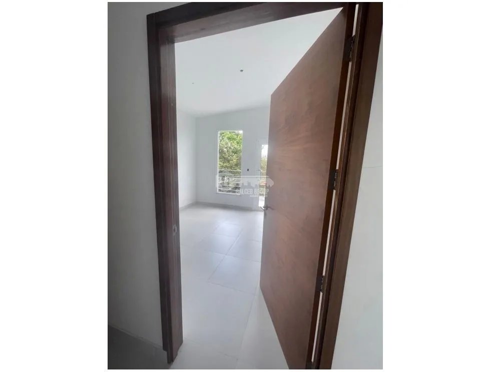 CHAME / NUEVA GORGONA / 3 HABITACIONES / 210 M2 / 3 BAÑOS / BALCON