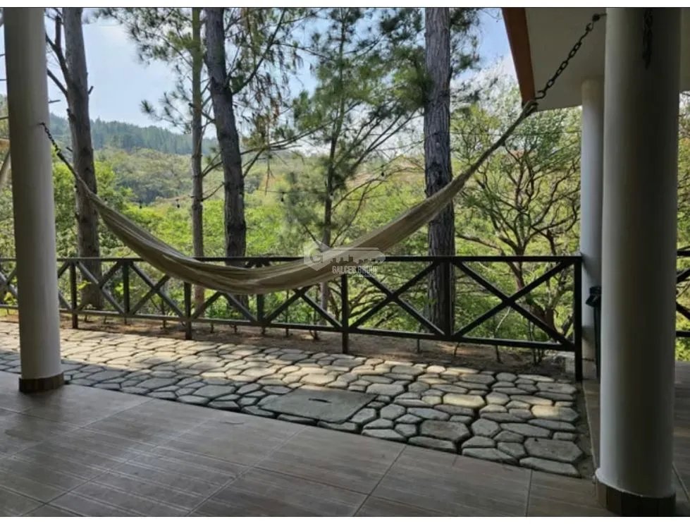 SE VENDE CASA EN CHAME ALTOS DE MARIA 1070 M2 CON CLIMAS FRESCOS