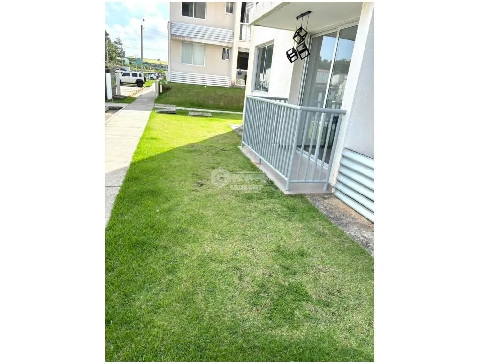 SE AQLUILA APARTAMENTO EN HATO MONTAÑA 76M 3 HABITACIONES LINEA BLANCA