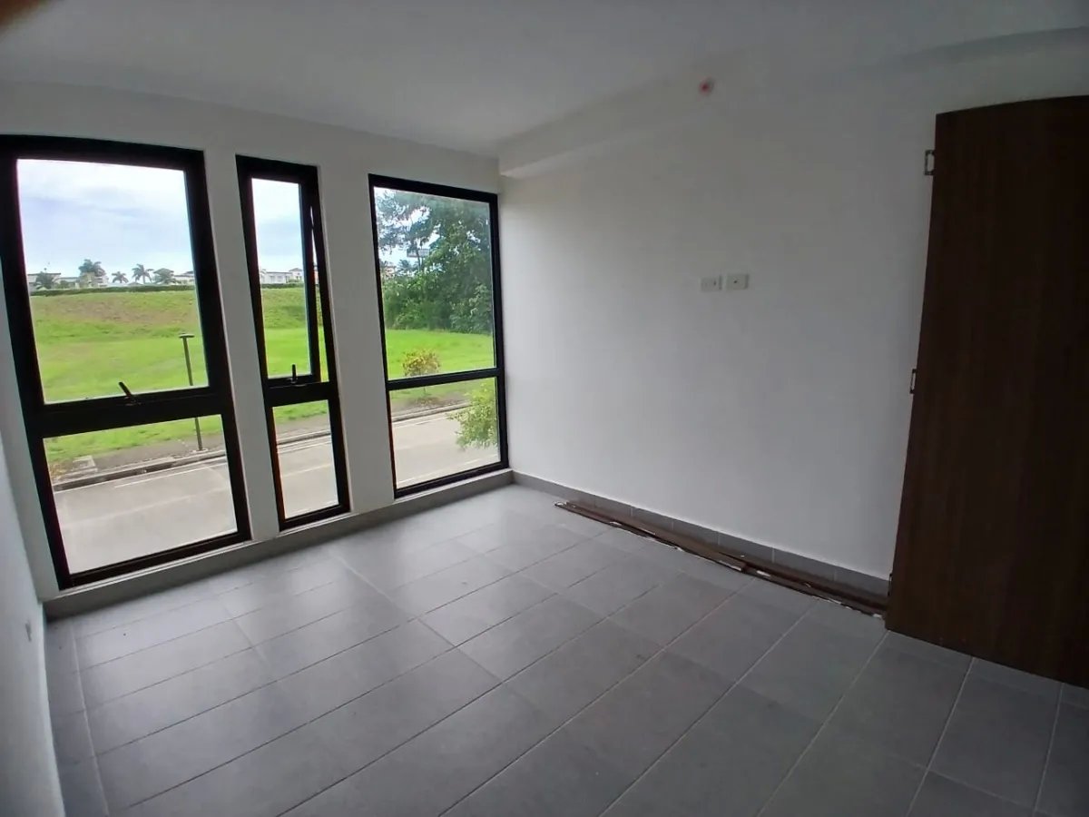 Venta de Town House en Costa Verde, La Chorrera