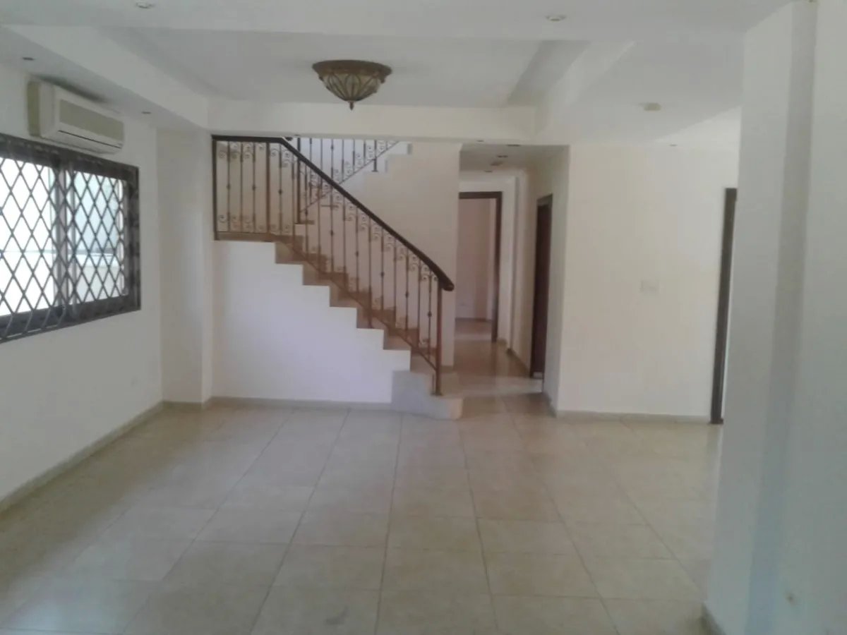 Se Vende Exclusiva Residencia en Albrook