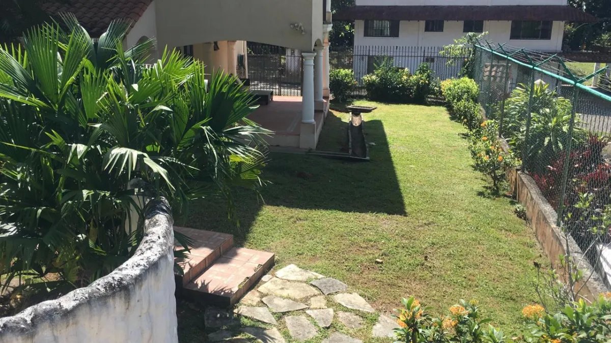 Exclusive Residence for Sale in Albrook