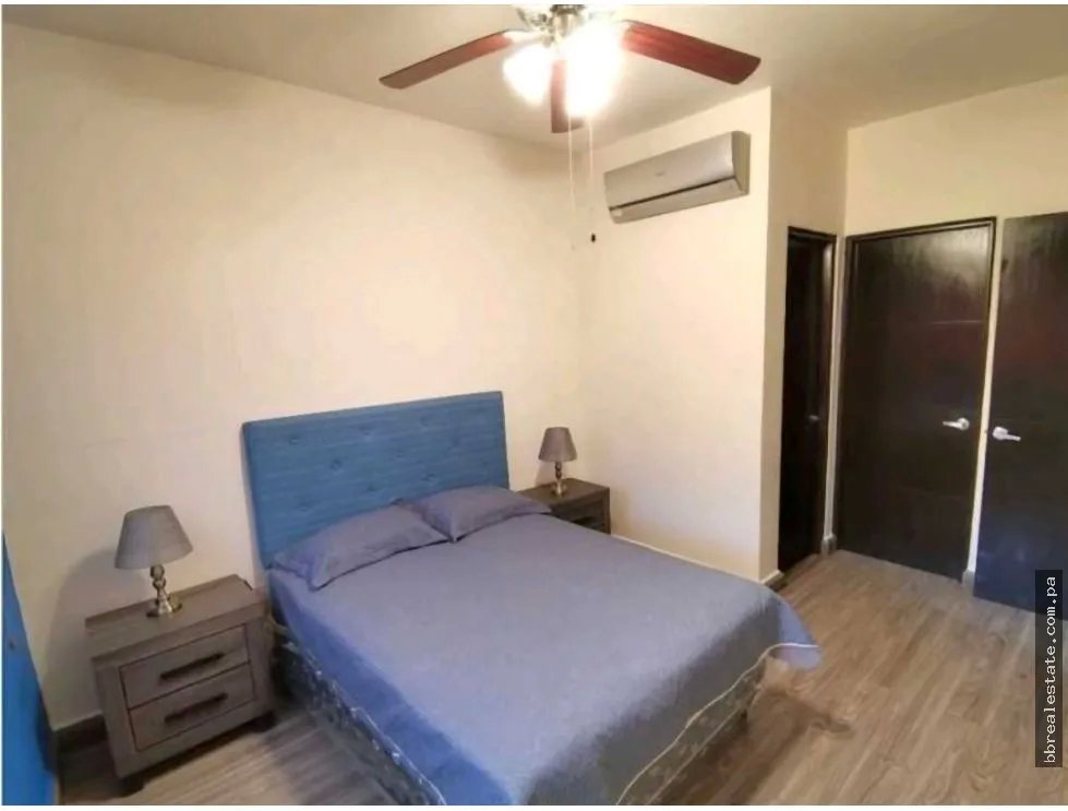 Venta de Apartamento en PH Embassy Village, Clayton