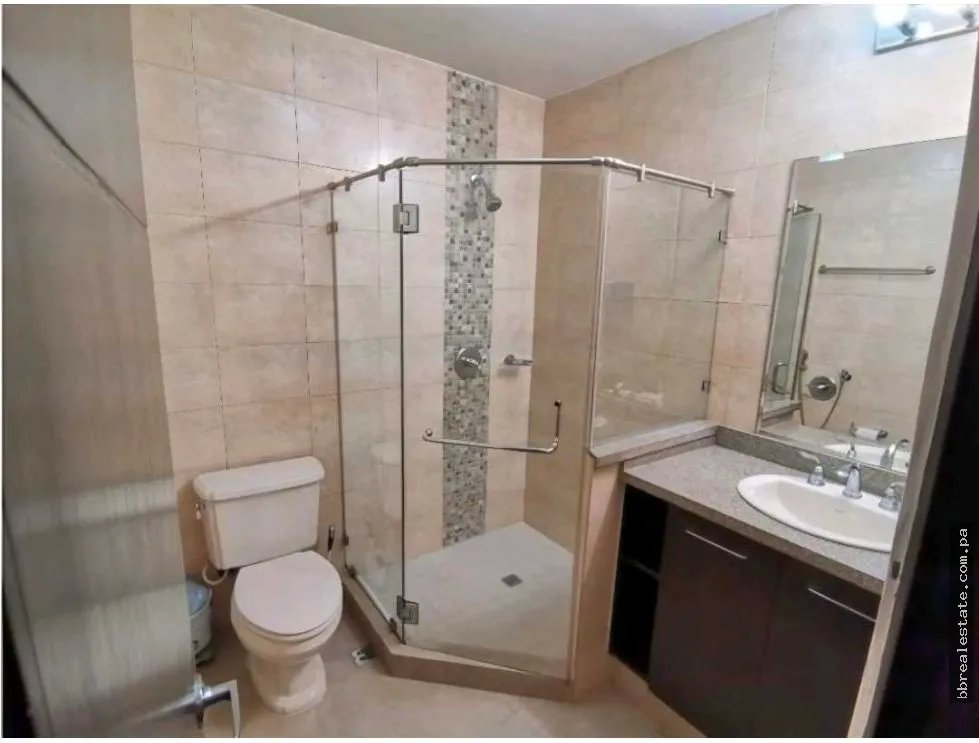 Apartment for sale in Clayton