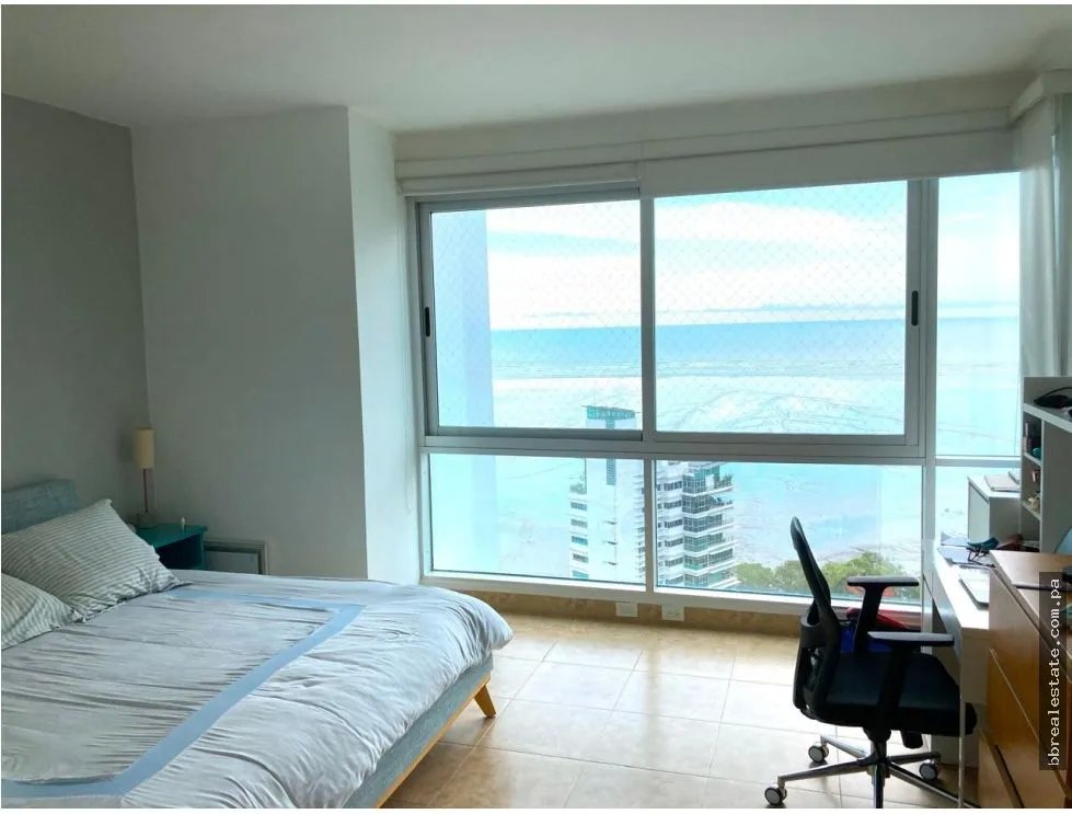 Venta de Apartamento en PH Titanium, Costa del Este