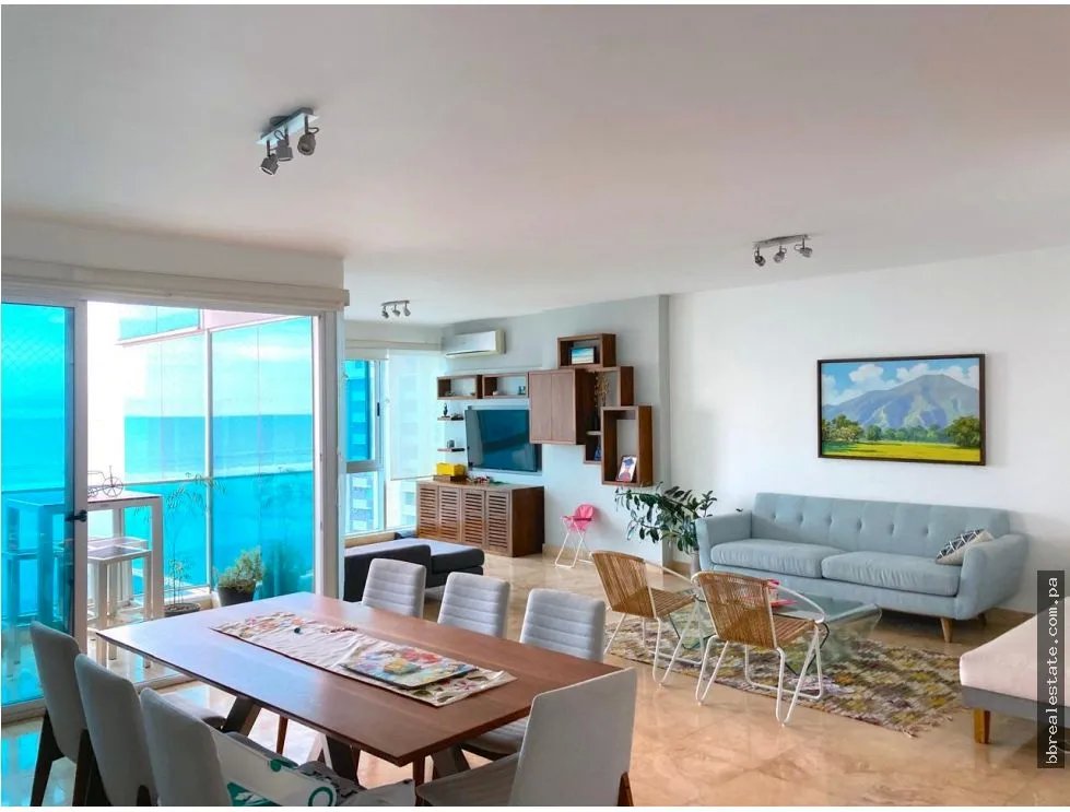 Venta de Apartamento en PH Titanium, Costa del Este