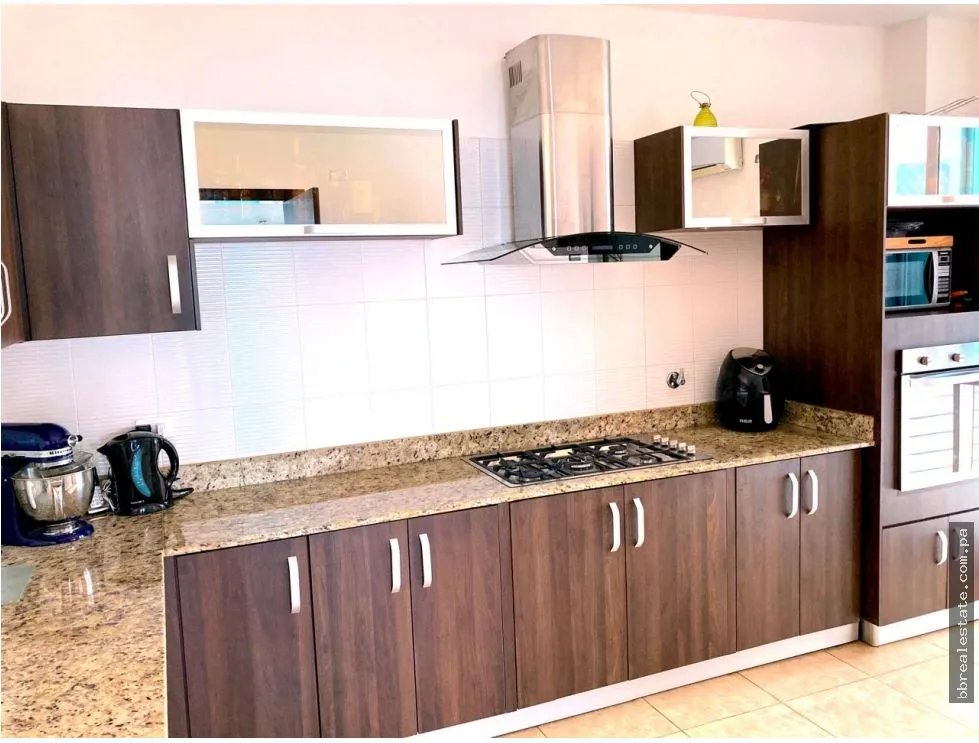 Venta de Apartamento en PH Titanium, Costa del Este