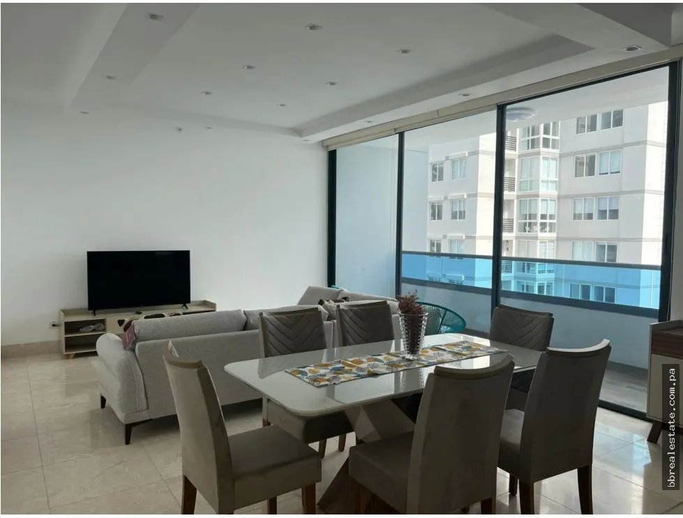 Apartment for rent in Punta Paitilla