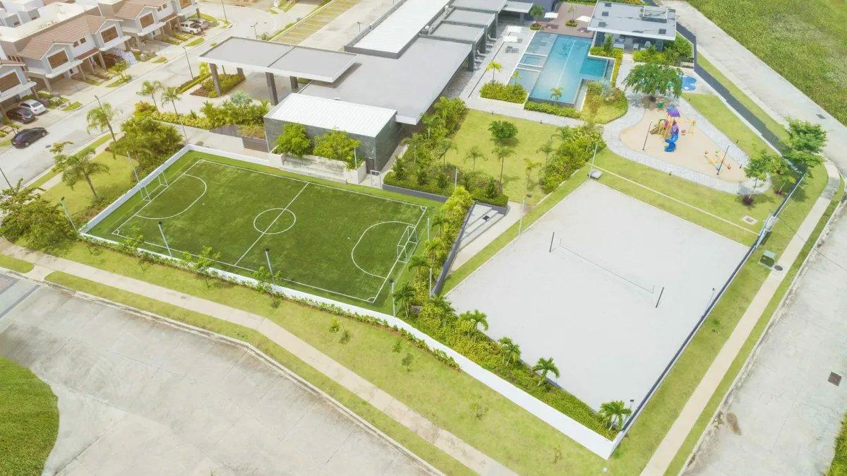 Venta de Casa en PH Vallarta, paseo del Norte, desde $.285,000