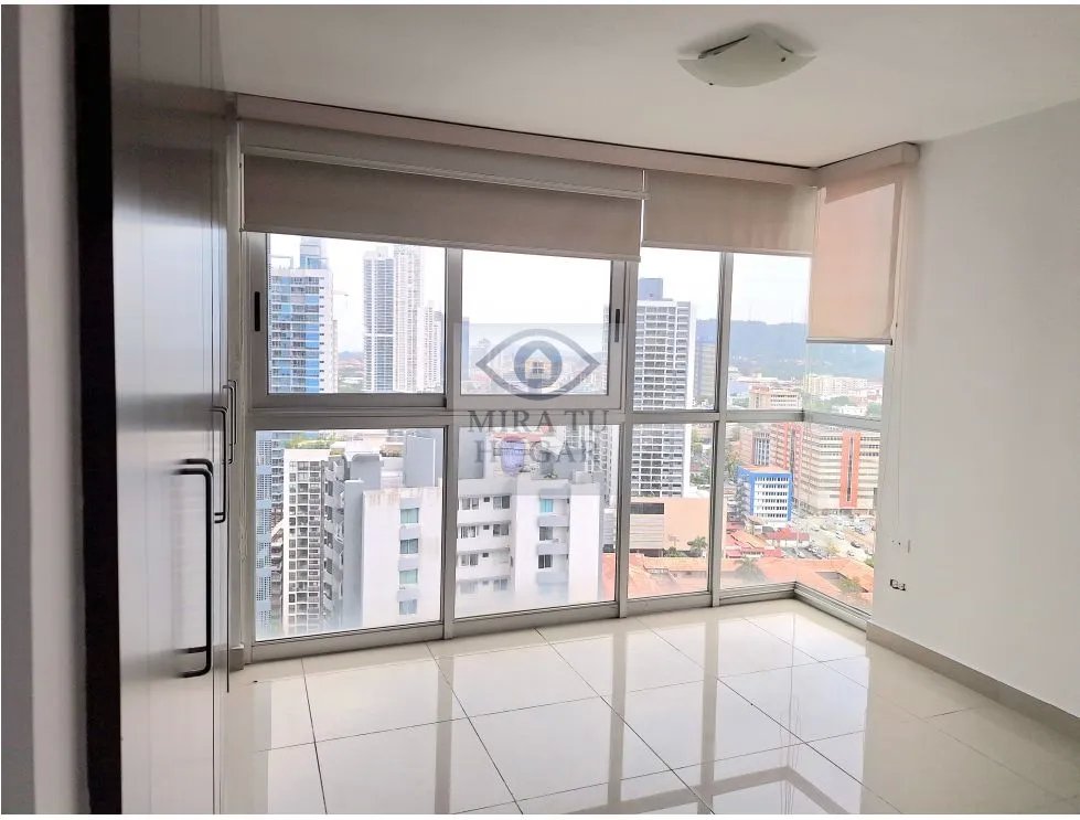 Se vende apartamento reposeido en Bella Vista.