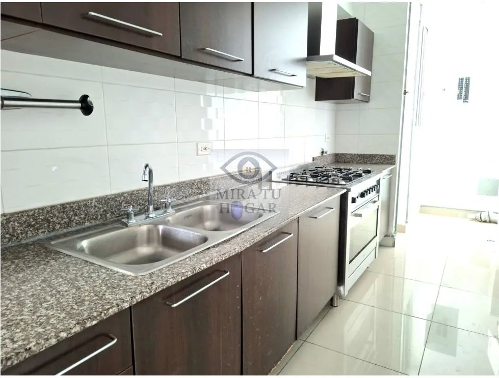 Se vende apartamento reposeido en Bella Vista.