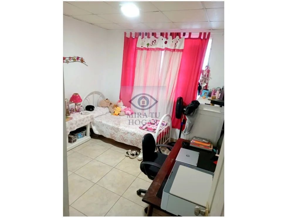 Se Vende Casa en Urbanización Brisas del Golf.
