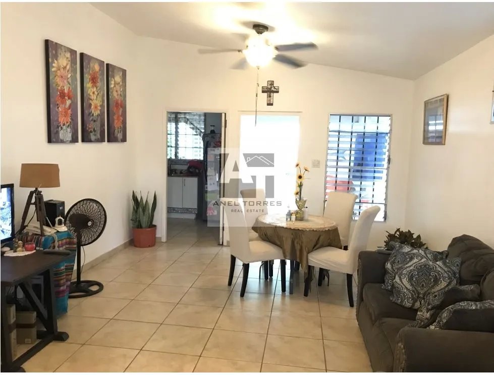 Se Vende Casa en Urbanización Brisas del Golf.