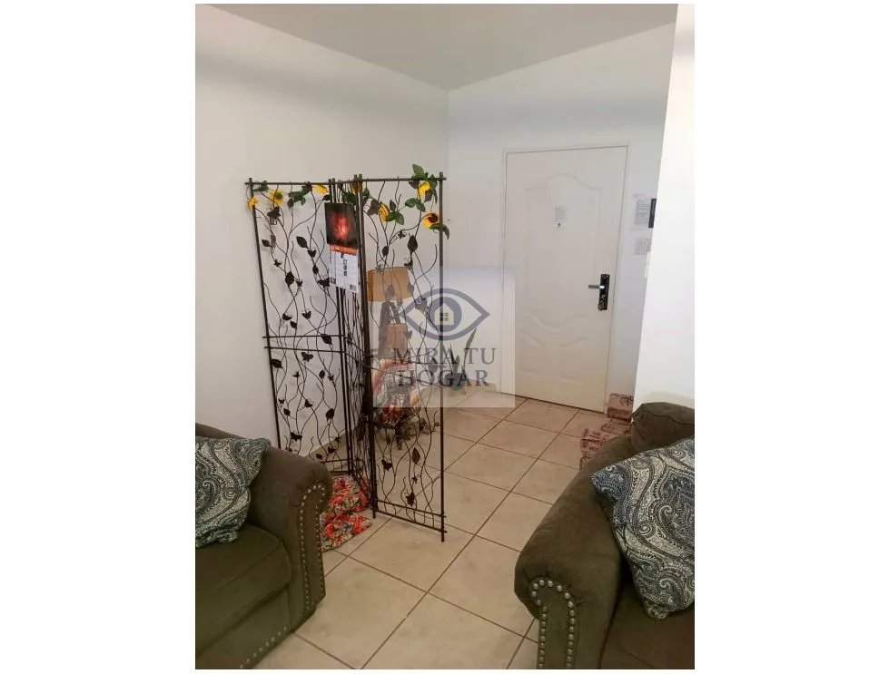 Se Vende Casa en Urbanización Brisas del Golf.