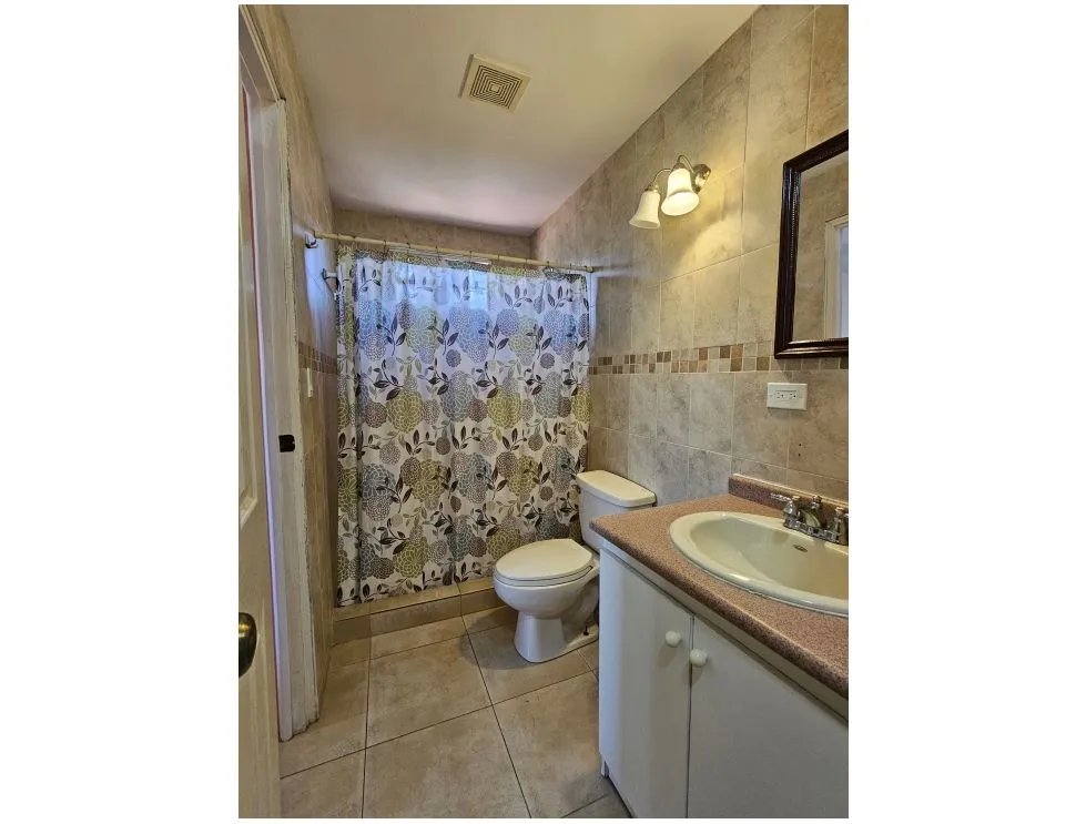 Venta de casa en Villas del Golf, Chitré. MB