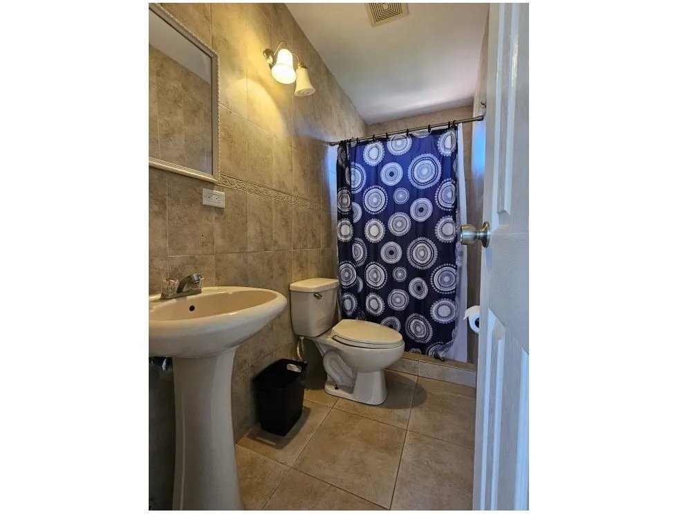 Venta de casa en Villas del Golf, Chitré. MB