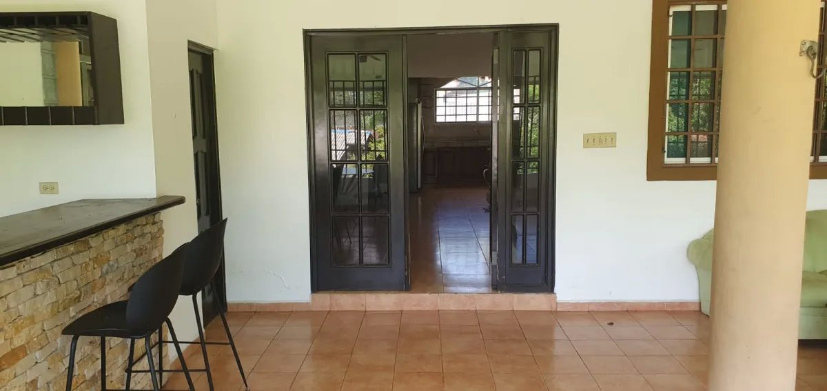 Casa en alquiler en Villa Natalia David