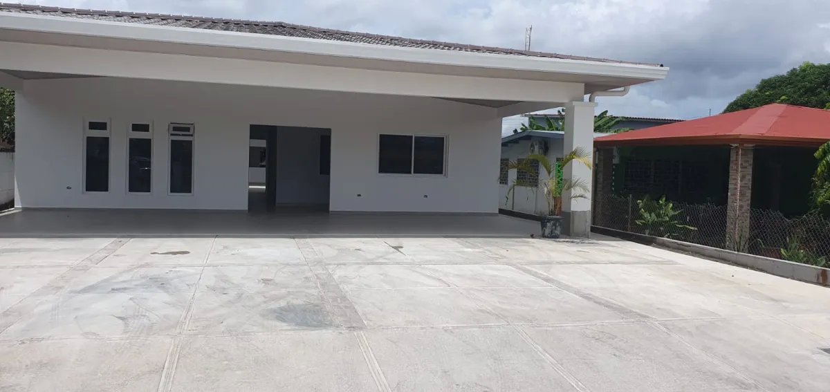 Commercial space for rent in Doleguita
