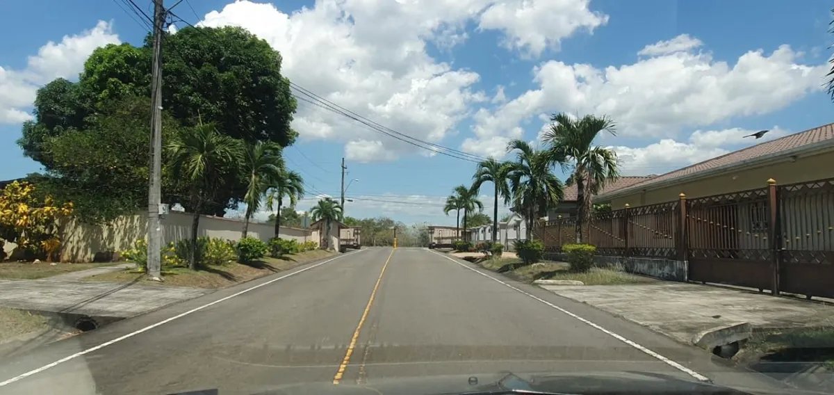 House for rent/sale in San Pablo David