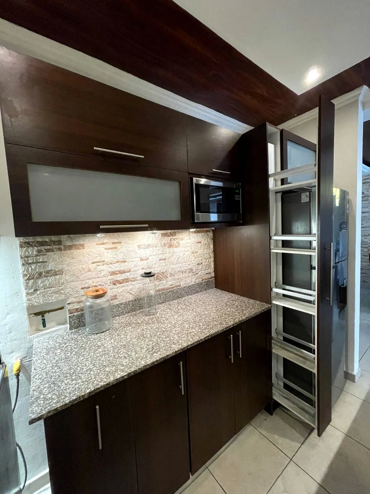 Alquiler Apartamento 12 de Octubre Amoblado 2R 2B