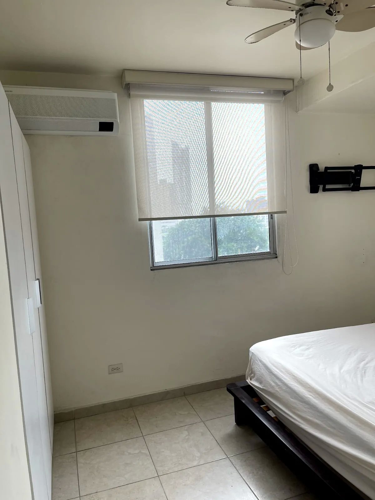 Alquiler Apartamento 12 de Octubre Amoblado 2R 2B