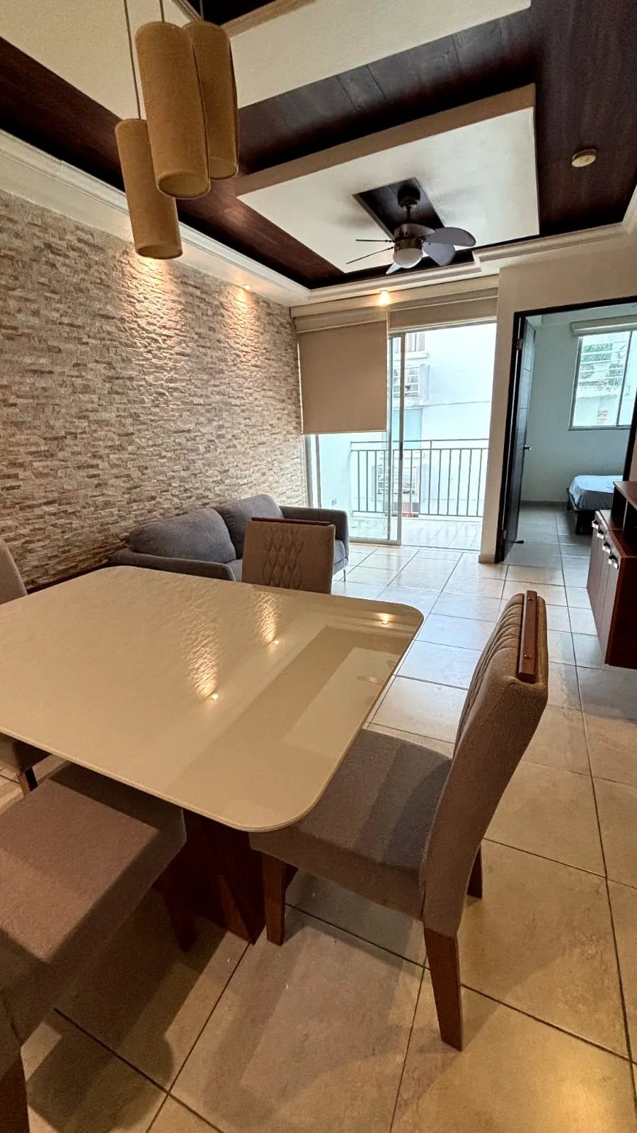 Alquiler Apartamento 12 de Octubre Amoblado 2R 2B