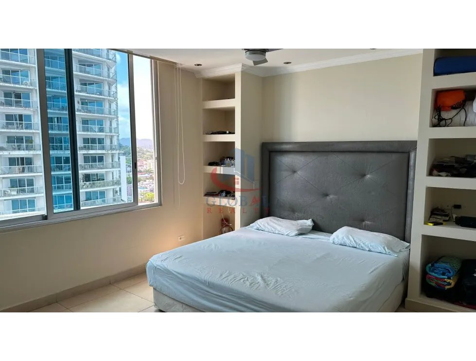 Venta de apartamento en PH Sky Residence, Avenida Balboa