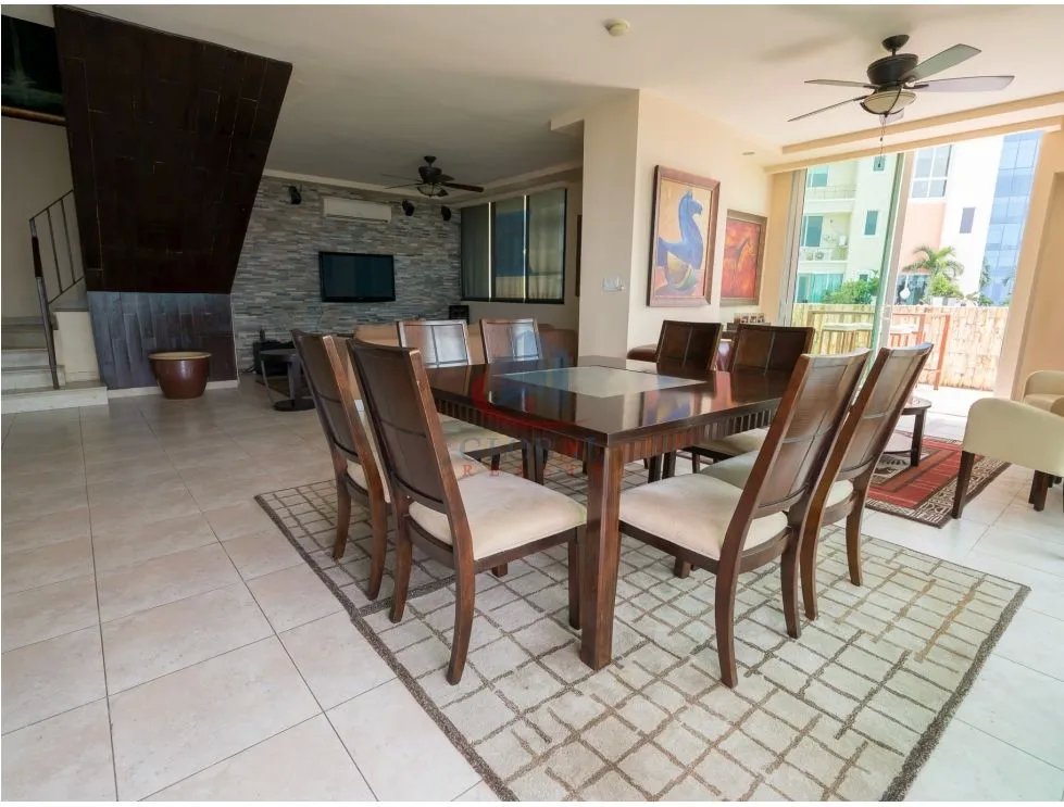 Venta de apartamento PH. MYSTIC POINT TOWERS TORRE 200, Punta Pacifica
