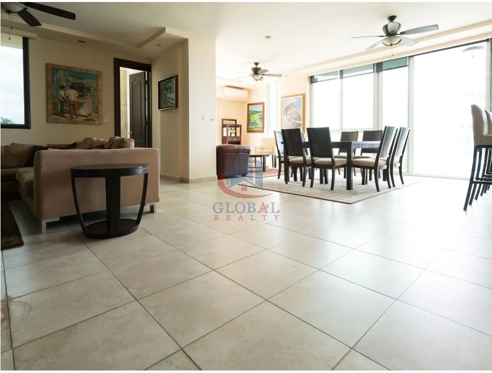 Apartment for sale in Punta Pacifica