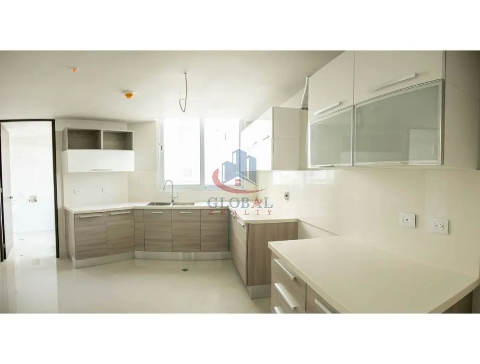 Apartment for sale in Costa del Este